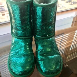 Authentic green Ugg boots